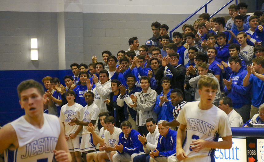Basketball Continues Perfect Season in Thanksgiving Week Doubleheader