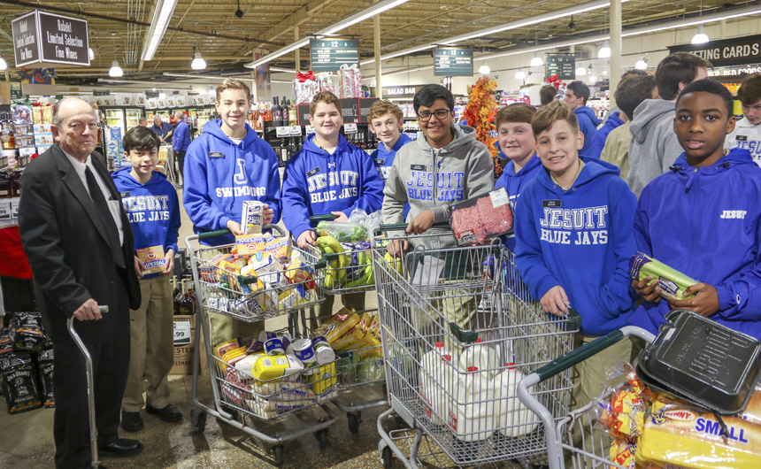 Jesuit Thanksgiving Drive Feeds 522 Families
