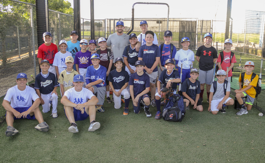 Major League Baseball Players Alumni Association (MLBPAA) - Six-year MLB  veteran Anthony Young works on hitting at our Houston Astros MLB Urban Youth  Academy #LFYclinic.