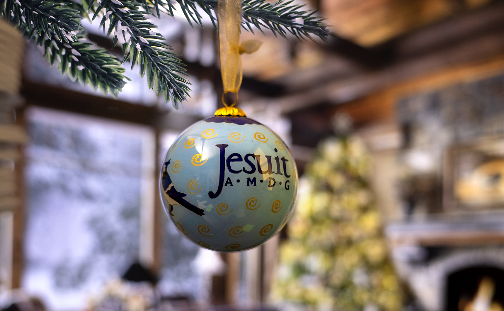https://cdn.jesuitnola.org/wp-content/uploads/2021/11/Christmas-Ornament.jpg