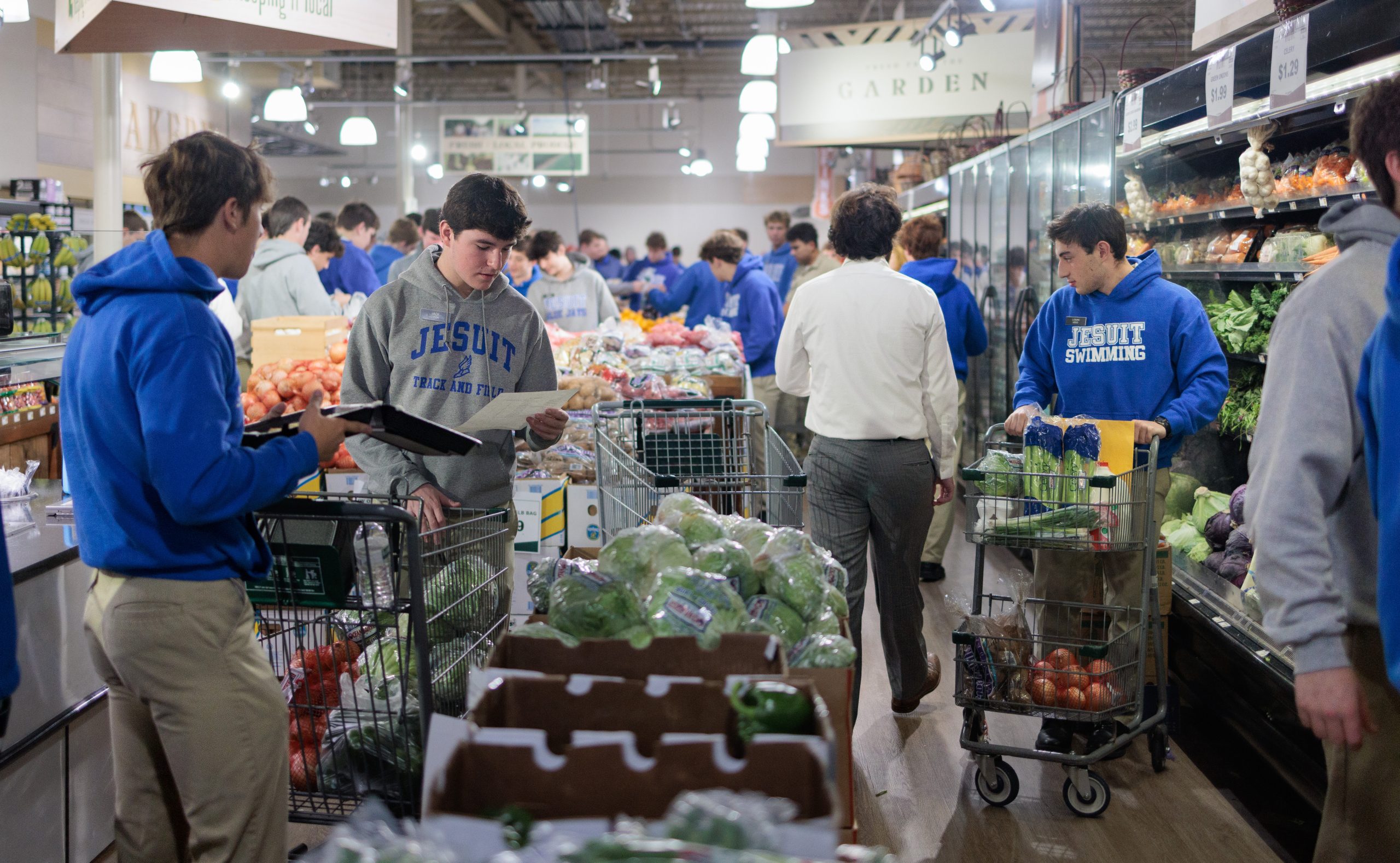 Thanksgiving Drive Brings Joy in Doing the Lord’s Work
